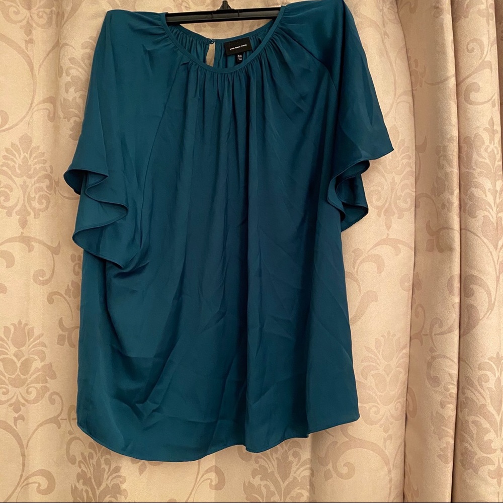 FREE w/ purchase 🤩 - Teal WWW top - XXL